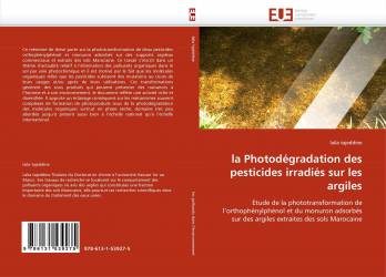 la Photodégradation des pesticides irradiés sur les argiles